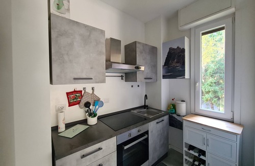 Comasina Apartment | Comfortable three-room apartment in the green of Milan near the subway and parking