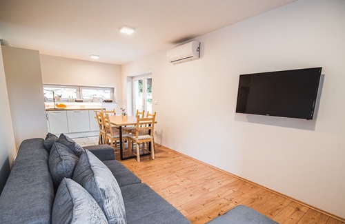 Preddvor Apartment | Comfortable two bedroom apartment Rozalija