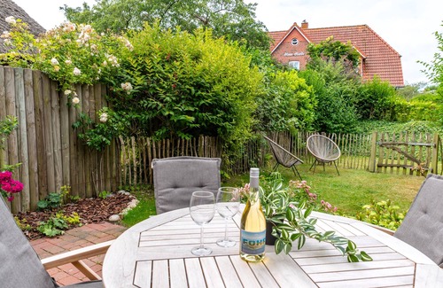 Wrixum Apartment | "Comfortable vacation apartment for single travelers, couples, families and dog lovers