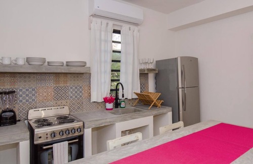 San Pedro Villa | Comfortable Villa with sea view