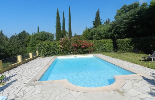 Lorgues Villa | Comfortable villa with private swimming pool, air conditioning, free wifi, terrace with panoramic views