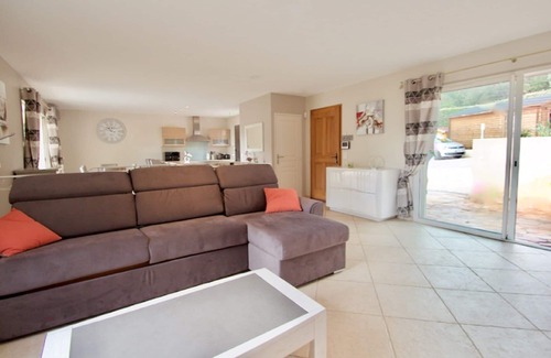Saint-Aygulf Villa | Comfortable villa with heated pool and air conditioning, near the sea, St Aygulf