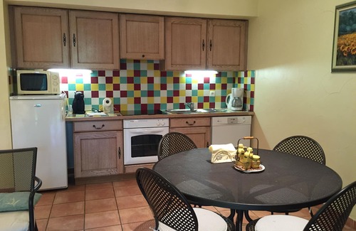 Carros Villa | Comfortable villa with private landscaped garden, swimming pool