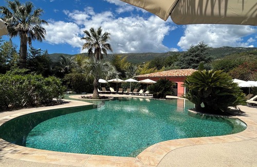 Carros Villa | Comfortable villa with private landscaped garden, swimming pool