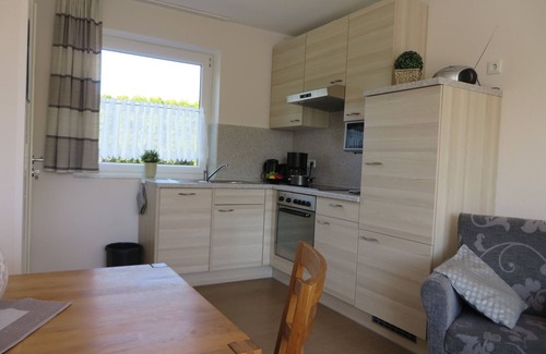 Friedeburg House | Comfortably furnished apartments, barrier-free with a large terrace on the lake