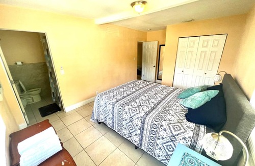 Delray Beach House | Comfy 3br Home in Downtown Delray - 6min to Beach