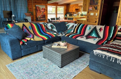 California Hot Springs Cabin | Comfy and Cozy Family Cabin in Sequoia Nat’l Forest in California Hot Springs!