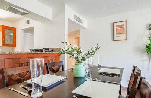 Fashion Square Apartment | Comfy Ground-Floor/Walkable 1BR 1B Near Mall & Bars