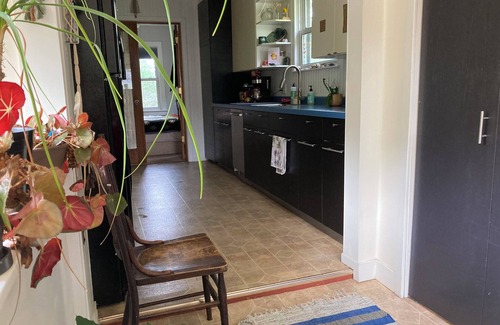 Marquette House | Comfy home close to NMU