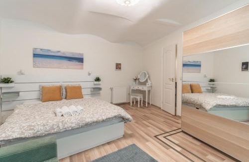 Jozsefvaros Apartment | Comfy & Homy Vibe Apartment in the Heart of Budapest