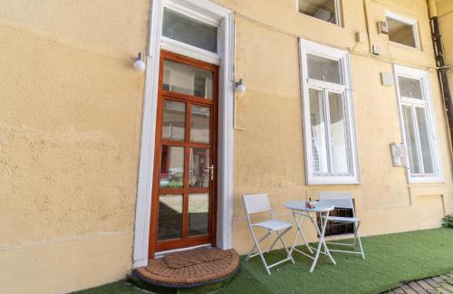 Jozsefvaros Apartment | Comfy & Homy Vibe Apartment in the Heart of Budapest
