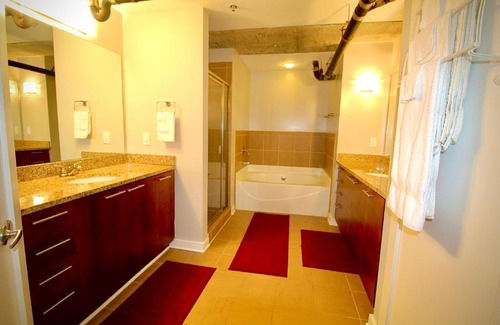 Atlantic Station Area Apartment | Comfy Industrial Loft 10 Star Location Photo Studio Included