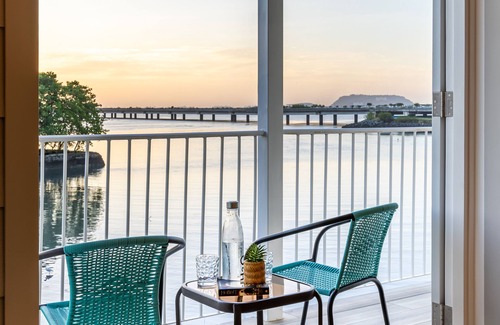 Casco Viejo Apartment | Comfy Love Nest w/Private Pacific View