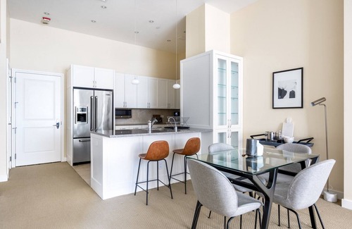 Penn Quarter Apartment | Comfy Penn Quarter 2BR w/Gym, Pool, nr. National Mall, by Blueground