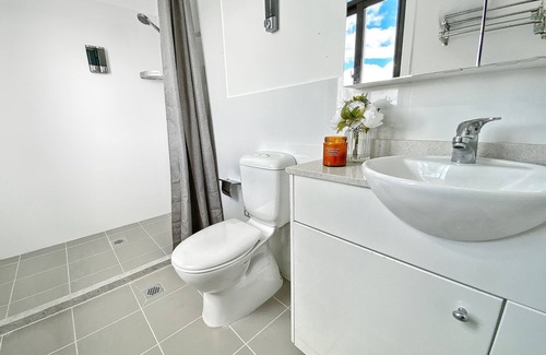 Hay Hotel | Commercial Hay Hotel