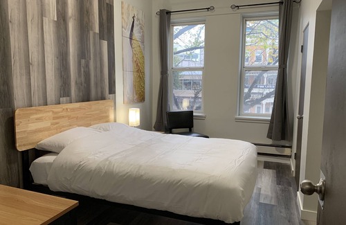 Whyte ave Hotel | Commercial Hotel