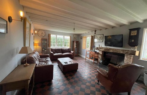 Kneesall House | Common Farmhouse