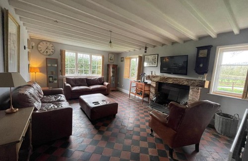 Kneesall House | Common Farmhouse