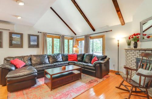 Village at Camelback House | Community Indoor Pool Tannersville Townhome