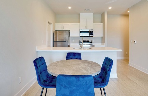 Crowley Apartment | Commute to Fort Worth: Newly Built Apt w/Pool