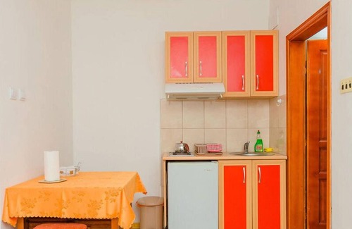 Tomicici Apartment | Compact studio near the sea