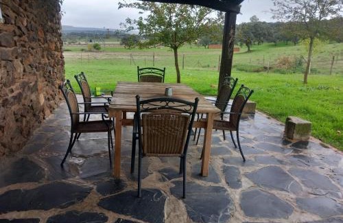 Logrosan Hotel | complejo rural el prado