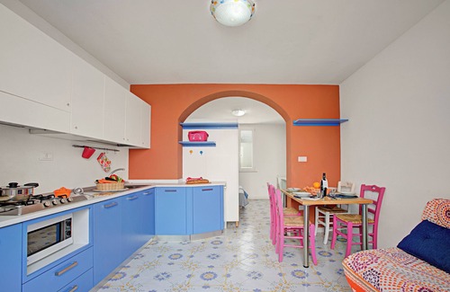 Torre Vado Apartment | Complesso Azzurro Mono 2 Near The Beach, Salve, Italy
