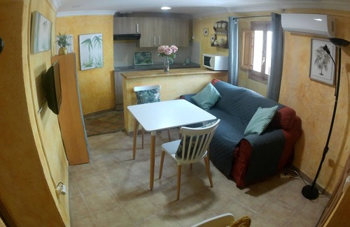 Tijola Apartment | Complete apartment 4 persons (2 in bed and 2 in sofa bed) central in Tíjola