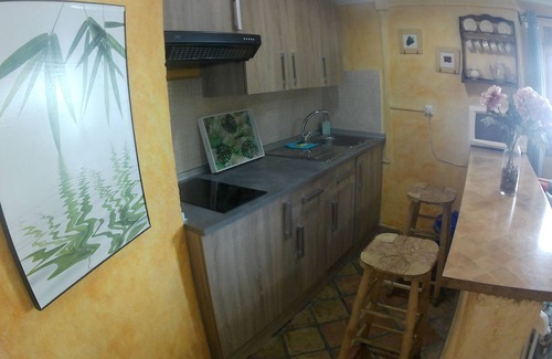 Tijola Apartment | Complete apartment 4 persons (2 in bed and 2 in sofa bed) central in Tíjola