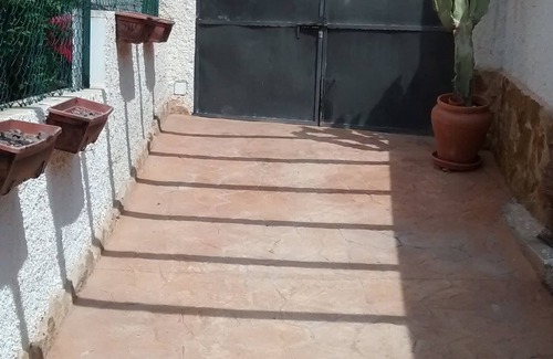 Coveta Fuma House | Complete house near the sea with large garden and pool for families with children