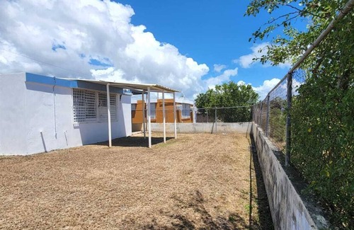 Guayama House | Complete Remodel House quite 2 minutes from beach Urbanizacion Vista del Sol.