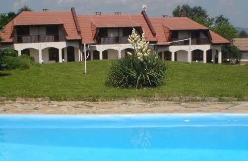 Vlaychovtsi House | Complex Roden Kray