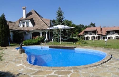 Vlaychovtsi House | Complex Roden Kray
