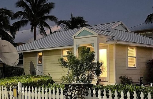 Blossom Village Hotel | Conch Club Cottage