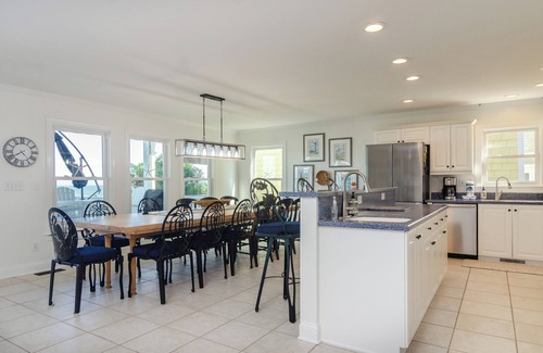 Carolina Beach House | Conched Out : Beautiful Oceanfront Single Family Home with a Private Pool!