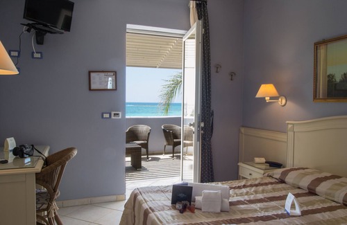 Scala di Furno Hotel | Conchiglia Azzurra Resort & Beach