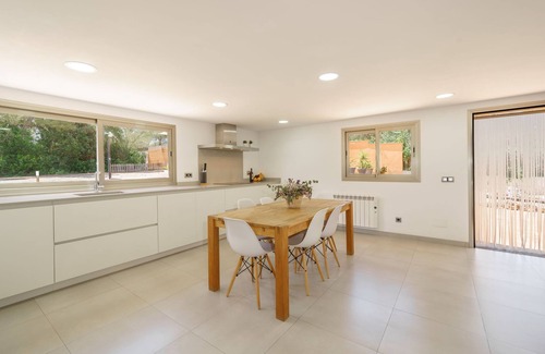 Sencelles House | Conchita by Interhome