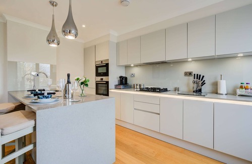 Syon Apartment | Concord Apartments Kew 1 Bedroom wParking