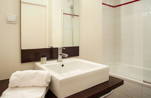 Dinan Condo | Condo ∙ 1 bedroom ∙ 4 guests