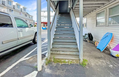 York Beach Condo | Condo ∙ 2 bedrooms ∙ 6 guests