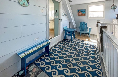 York Beach Condo | Condo ∙ 2 bedrooms ∙ 6 guests