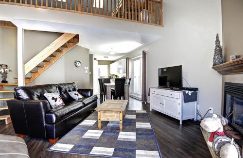 Stoneham Apartment | Condo 306 33 Chemin du Hameau by Les Chalets Alpins