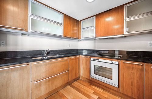 City Center Condo | Condo at The Setai with Oceanview, Pool, & Direct Beach Access