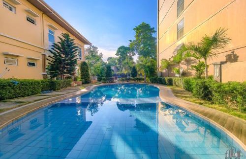 Puerto Princesa City Centre Apartment | Condo best for Groups with Balcony, Free POOL, Parking & Gym - B2 5Diamond