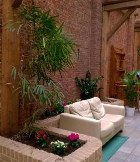 Amandus - Atheneum Apartment | Condo Gardens Antwerp