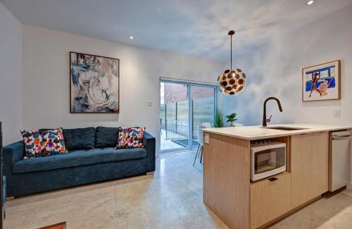 Pointe-Saint-Charles Apartment | Condo Hotel 101