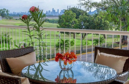 Rousseau Apartment | CONDO IN LUXURY GOLF CLUB