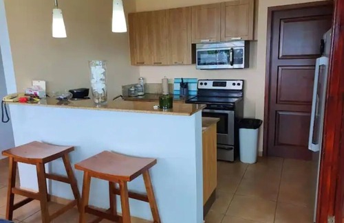 Tumba Vieja House | Condo Resort Looking Condo at Coronado Beach