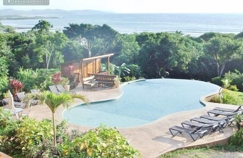 Brick Bay Condo | CONDO VISTA DEL MAR-SEASIDE CONDO-3 BR - SEA VIEWS, POOL, SAND BEACH, SNORKEL