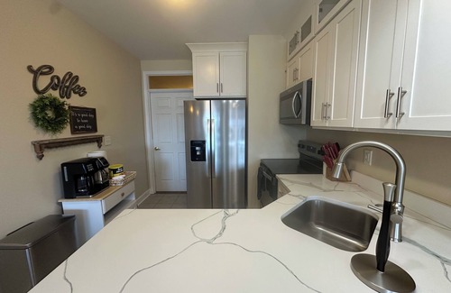 Smith Mountain Lake Condo | Condo with great Lake views. Come stay with us on your vacation ￼